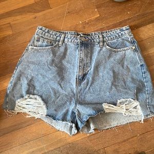 Misguided— High Waisted Mom Shorts— Size 12